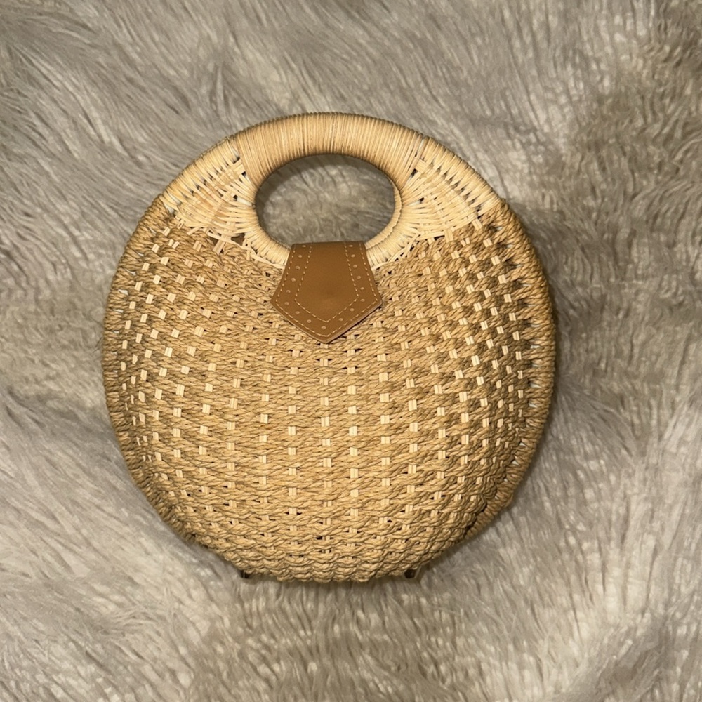 Tula Woven Brown Bag 🥔🥔 - Picture 3 of 4